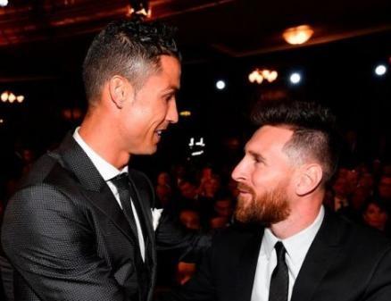 迷失！浓眉一度8中0&全场9中1贡献2分8篮板6助攻