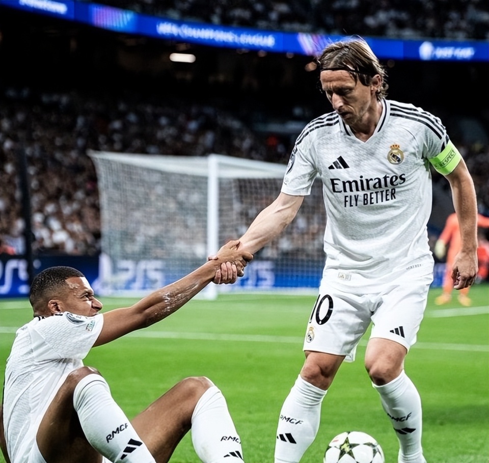 邓涵文告别武汉三镇：这四年的时光是我最难忘的回忆