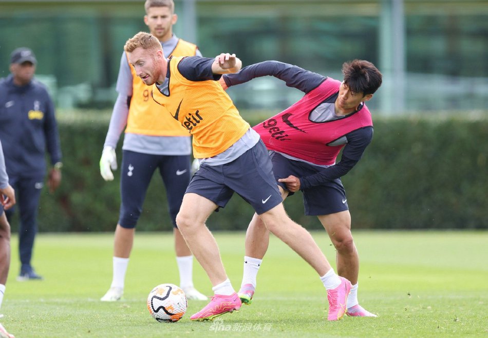 法国后卫朗克坦因酒驾+毒驾+无证驾驶造成事故，被判三年监禁