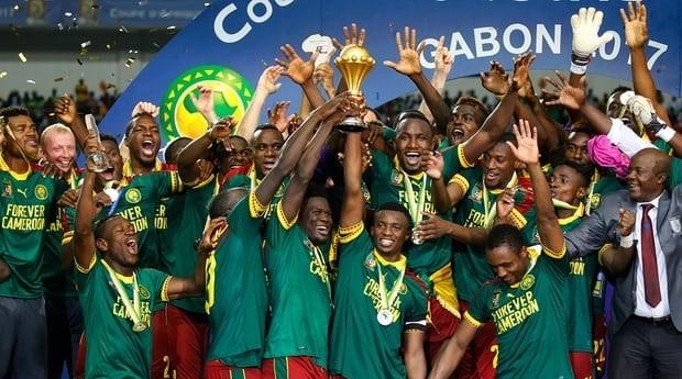 中甲战报：丹克莱尔1射1传，石家庄功夫2-2战平大连鲲城